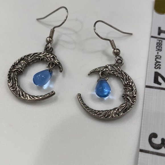Man in the Moon - blue glass teardrops - silver earrings cast on both sides! EUC - Picture 11 of 16